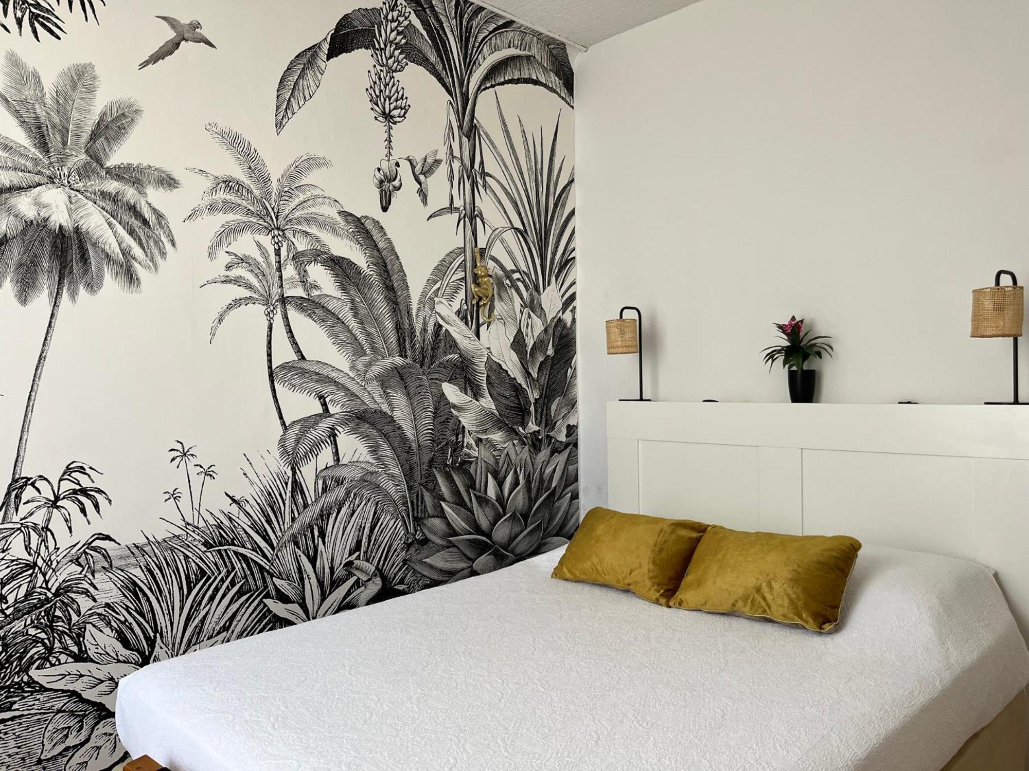 Hotel Le Flore Fréjus Zewnętrze zdjęcie