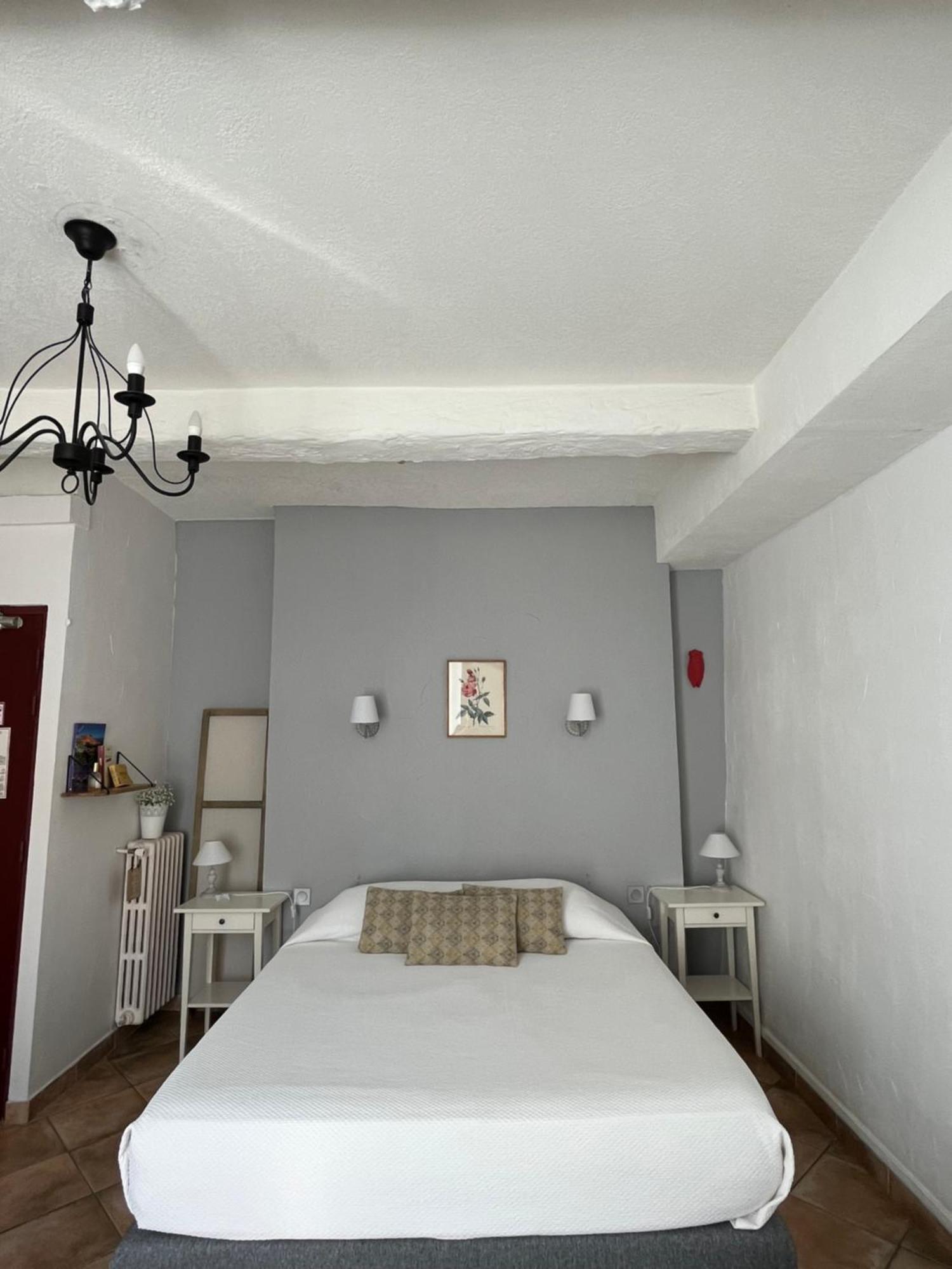 Hotel Le Flore Fréjus Zewnętrze zdjęcie