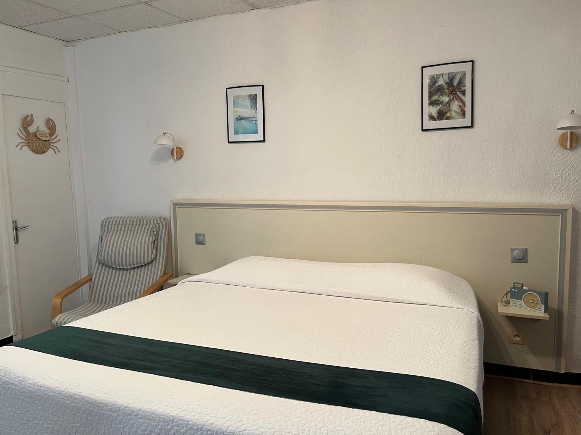 Hotel Le Flore Fréjus Zewnętrze zdjęcie