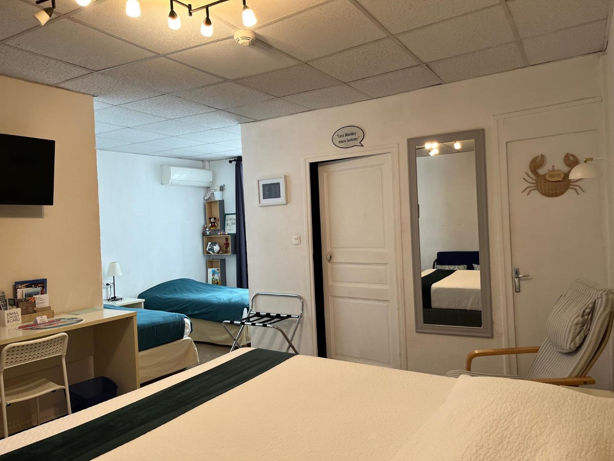 Hotel Le Flore Fréjus Zewnętrze zdjęcie