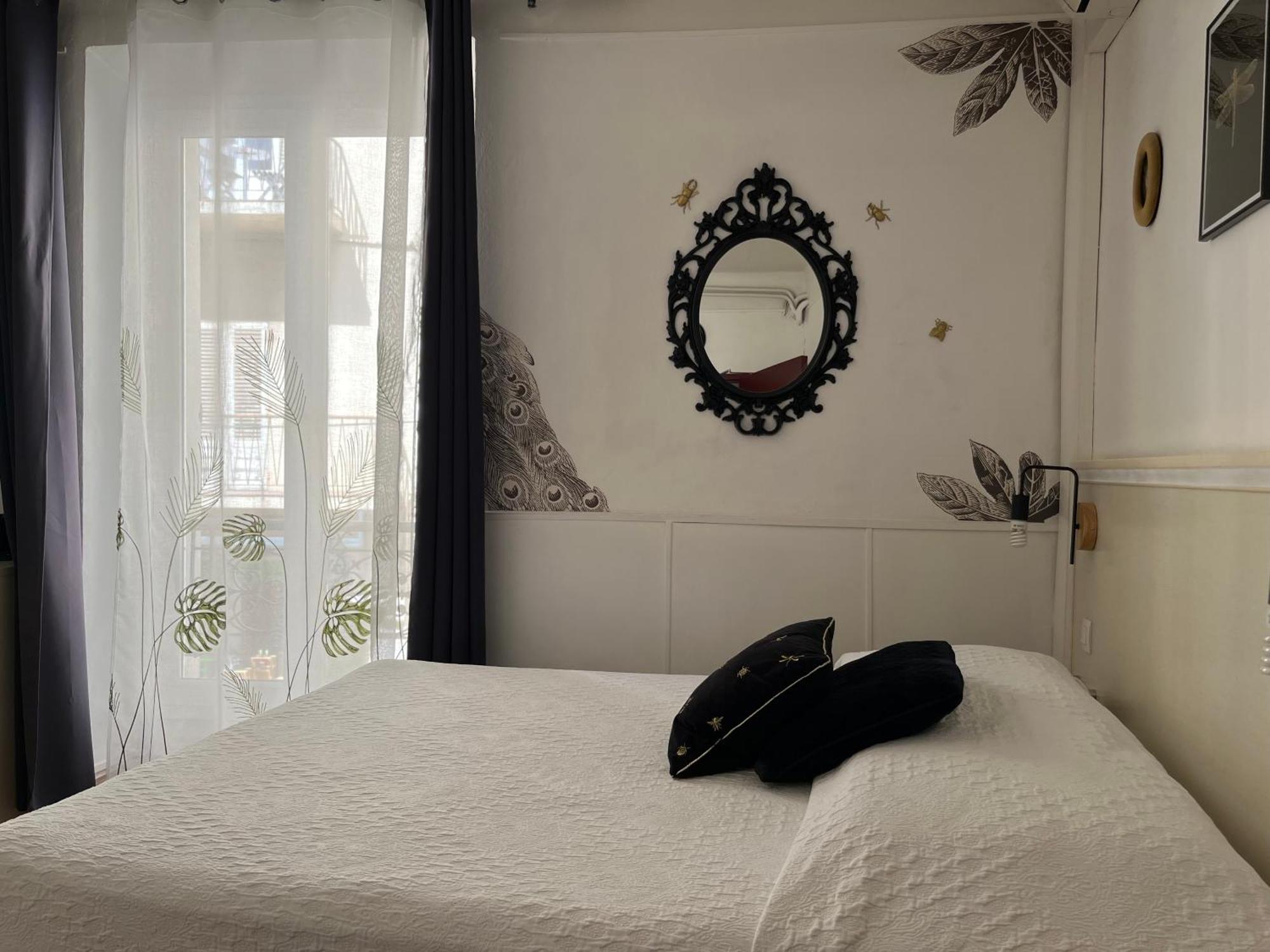 Hotel Le Flore Fréjus Zewnętrze zdjęcie