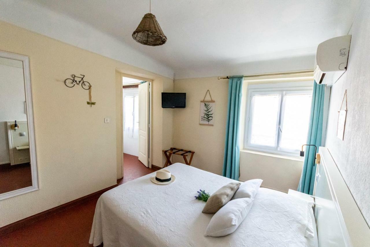 Hotel Le Flore Fréjus Zewnętrze zdjęcie